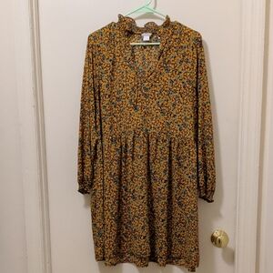 Chic Long Sleeve Floral Dress in Mustard and Black